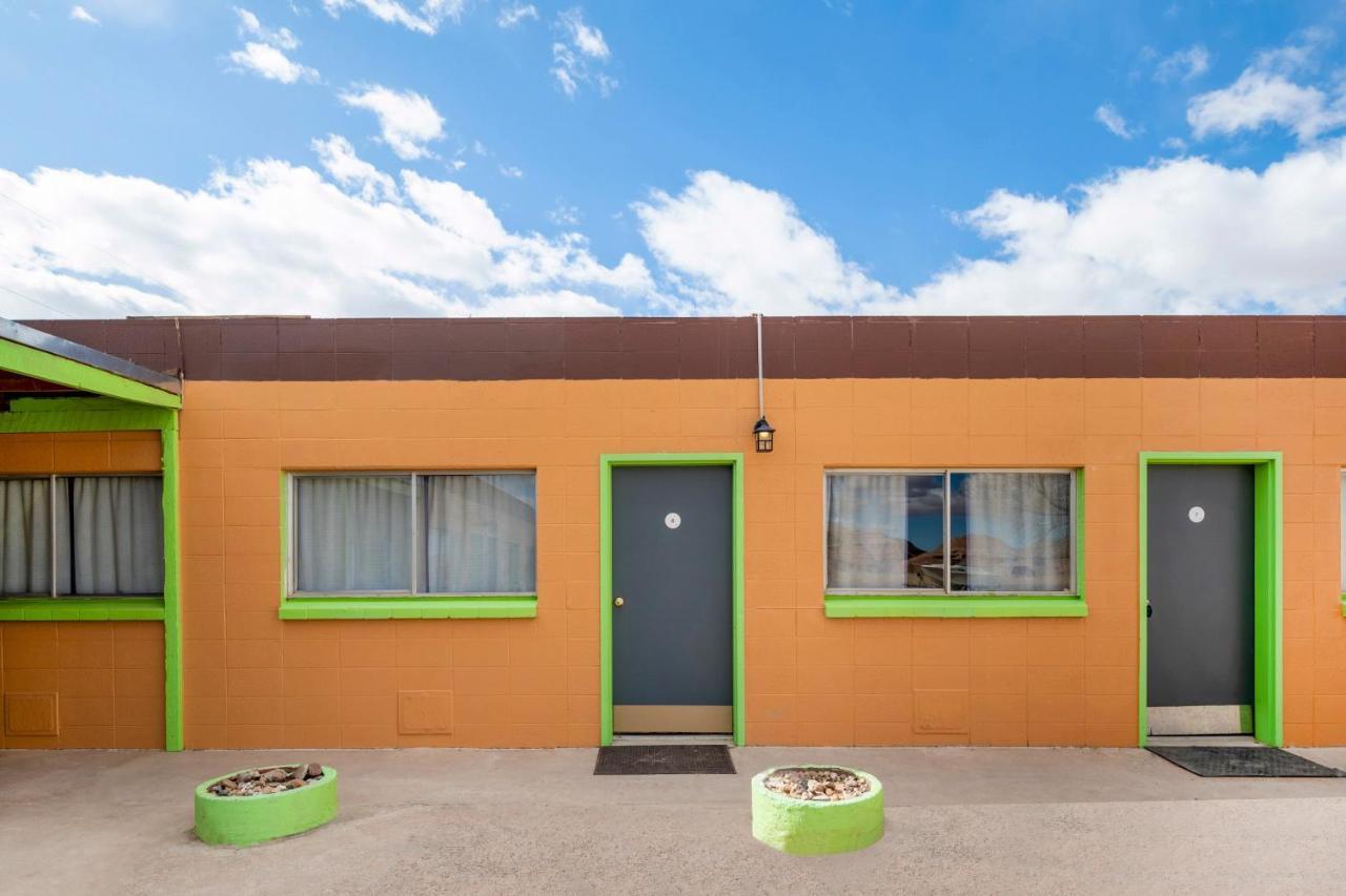 Oyo Hotel Hanksville, Ut Zewnętrze zdjęcie