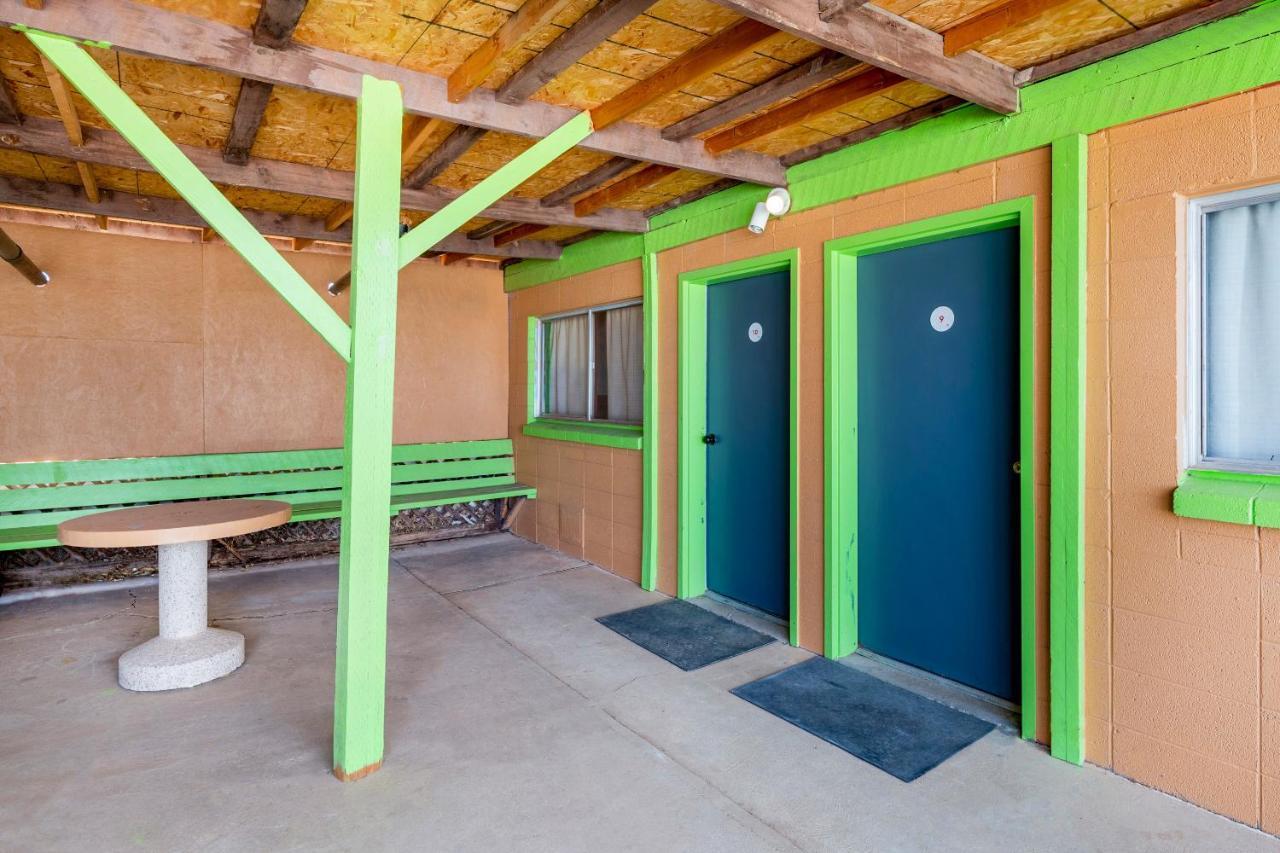 Oyo Hotel Hanksville, Ut Zewnętrze zdjęcie