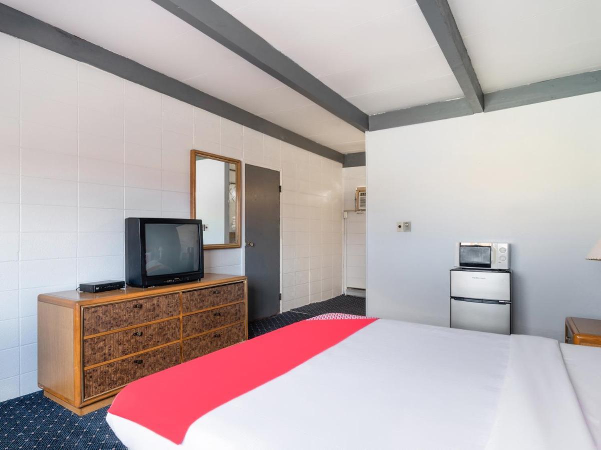 Oyo Hotel Hanksville, Ut Zewnętrze zdjęcie